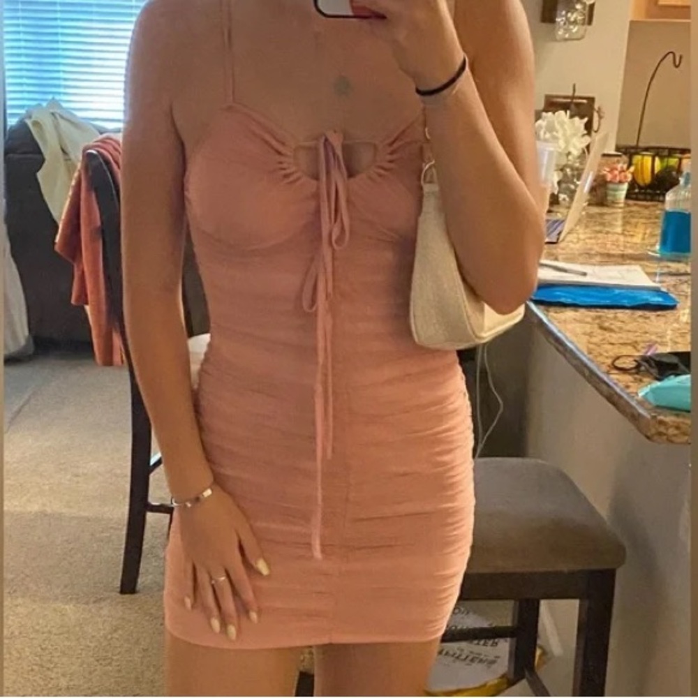 Le Lis Dress